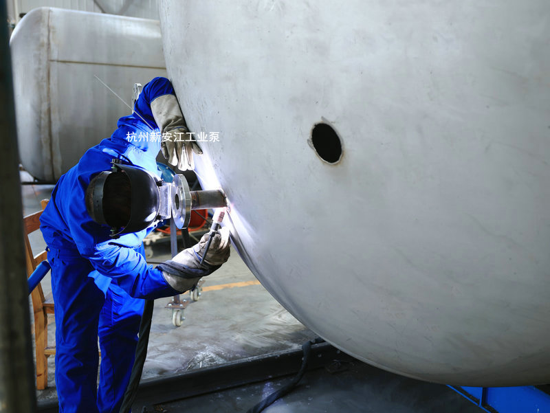 不銹鋼儲罐-杭州新安江工業(yè)泵 (3)